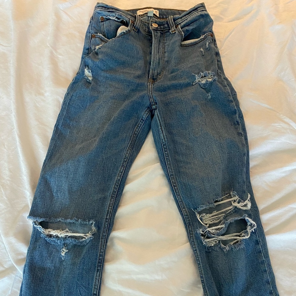 Abercrombie mom jeans “curve love”